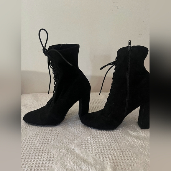 Steve Madden size 7 lace up zip up black Elley boots - Picture 6 of 7
